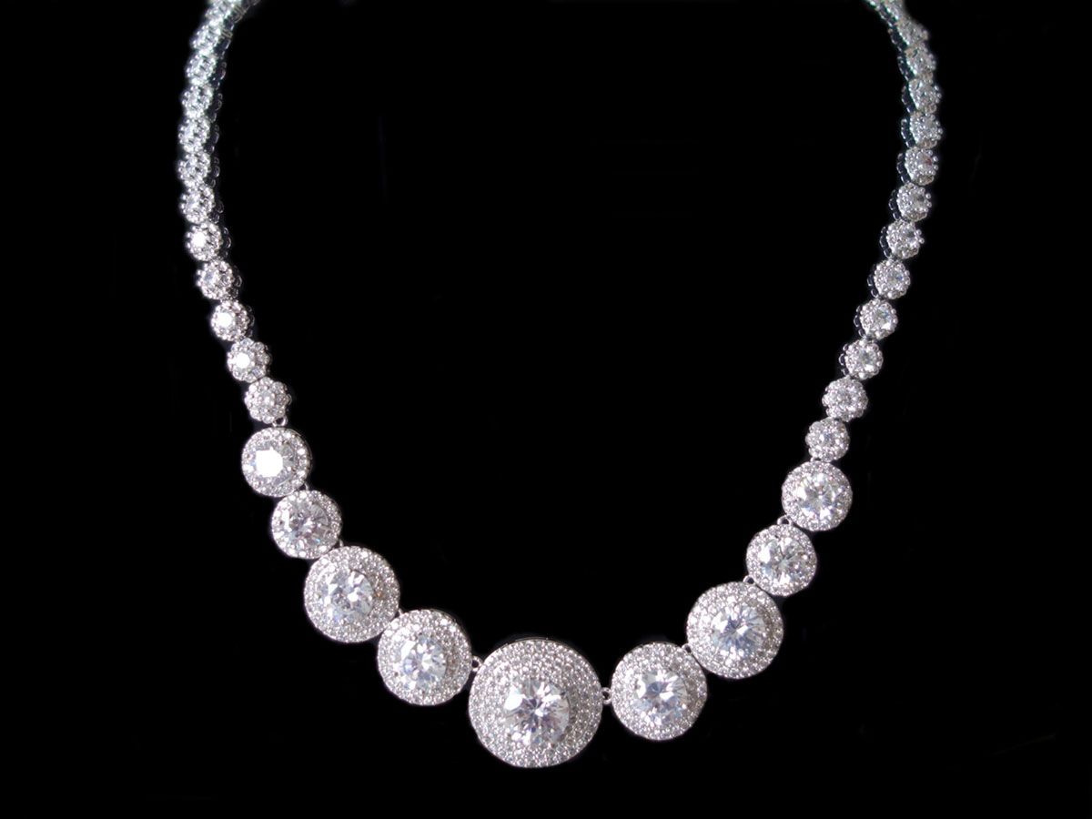 Sensational Galaxy necklace - Carat Infini, Belgium